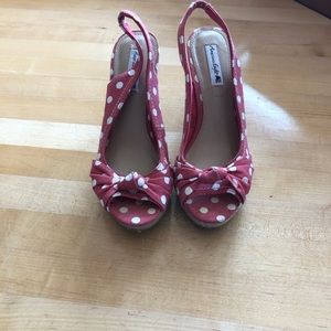 American Eagle Wedge Shoes